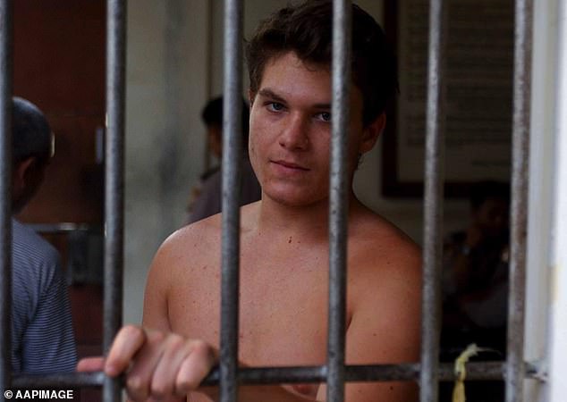 Scott Rush appears in a holding cell at Bali police headquarters on April 21, 2005.