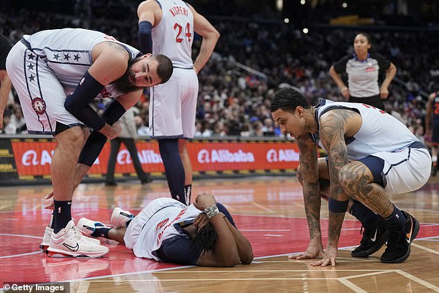 Carrington collided with OG Anunoby and teammate Jonas Valanciunas on his way to the field