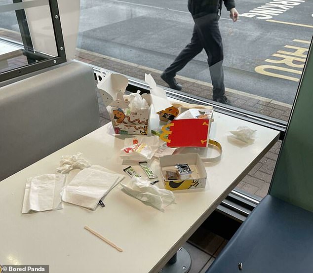 A disaster at mealtime! This Mom Clearly Didn't Have Time to Take Her Trash to the McDonald's Dumpster