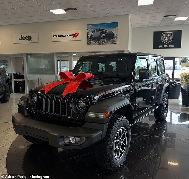 Portelli, 35, took to Instagram on Thursday to share a series of images of his latest acquisition: a 2024 Jeep Wrangler Rubicon Unlimited.