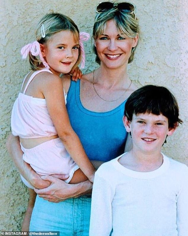 This is Dee Wallace, 76, who notably played the character of single mother Mary Taylor in Steven Spielberg's hit film ET The Extra-Terrestrial; seen above with Drew Barrymore and Henry Thomas