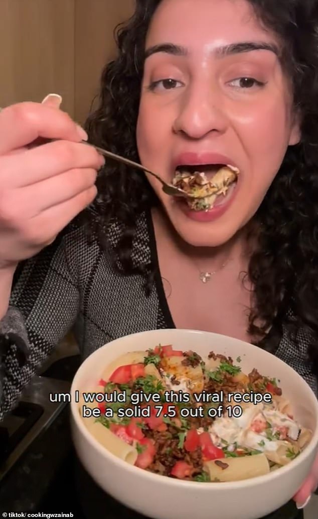 The recipe in question is probably inspired by the Turkish dish Manti – a type of dumpling – and combines freshly cooked noodles with minced meat, a garlic yoghurt sauce, paprika butter and vegetables.