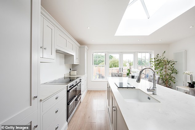 The image above shows a quartz countertop in a kitchen. Releases silicon dust while cutting, which can increase the risk of lung diseases for workers.