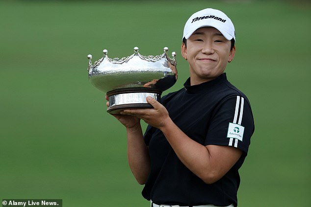 It was a tumultuous final round for Shin as he ended hopes of an Australian winner taking the title on home soil for the first time since Karrie Webb lifted the title 10 years ago.