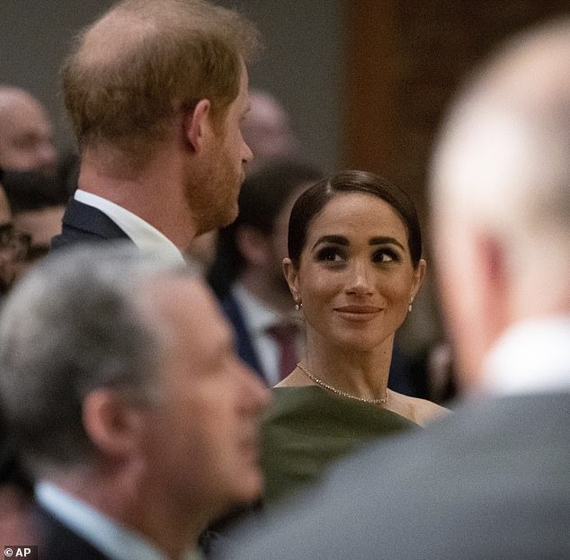 Meghan previously wore the glamorous jewelery to an Invictus Games banquet at the Vancouver Convention Center in Canada last year.