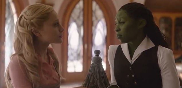 'I think (Glinda and Elphaba) are in love with each other. I know, yes, it's platonic