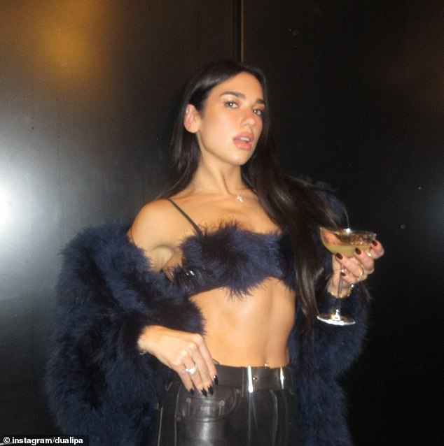 Dua looked sensational in the snaps as she showed off her impressive abs.