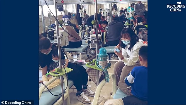 This is a sample of a video posted online claiming to show an overwhelmed hospital ward in China