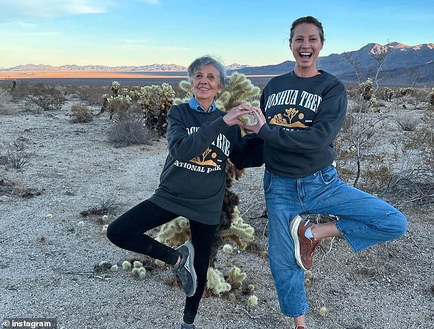 The lovebirds were also joined by their mother, former flight attendant Maria Elizabeth Turlington in the peaceful retirement.