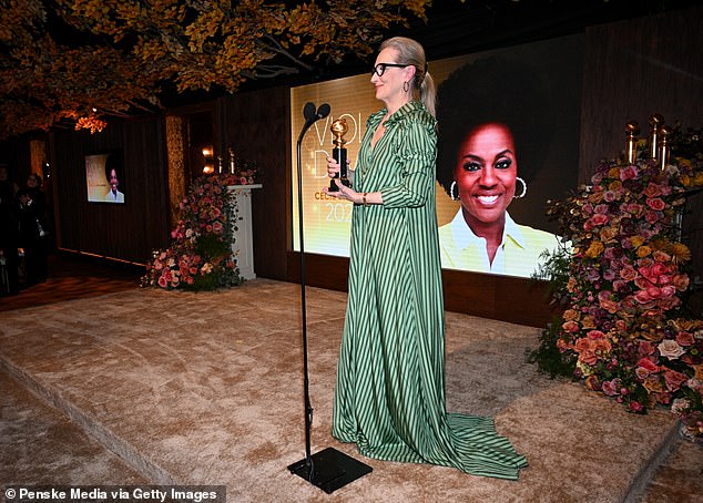 Meryl presented the award to Viola, whom she described as a pure artist who 