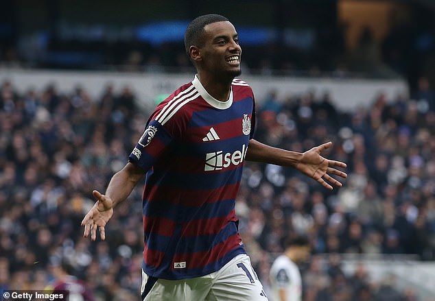 Alexander Isak completed an excellent comeback with his 13th Premier League goal of the season