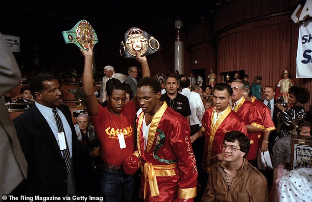 Curry enters the ring for a fight against Lloyd Honeyghan at Caesar's Palace in 1986