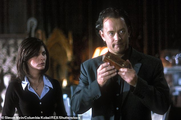 Audrey Tautou and Tom Hanks photographed together in The Da Vinci Code, published in 2006.