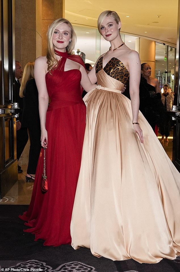 The former child stars, ages 30 and 26, posed in gorgeous red and gold dresses at the annual ceremony where the Hollywood Foreign Press Association honors the best in film and television.