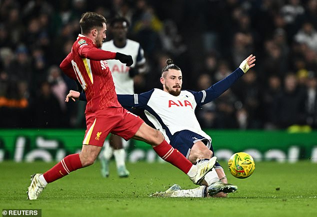 Radu Dragusin was the skilful assistant to his new teammate with a great clearance on the goal line.