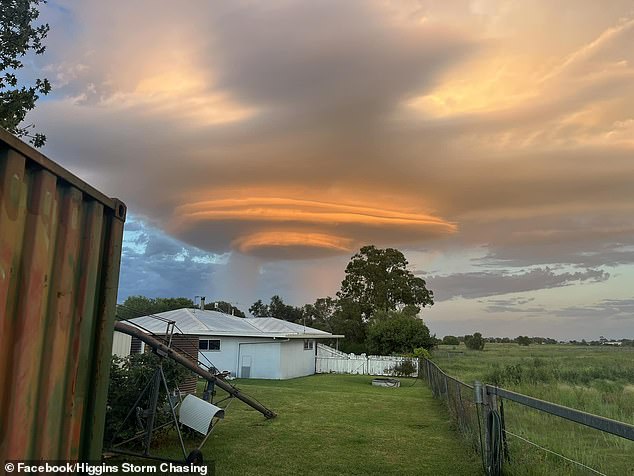 It is actually a lenticular cloud that can often create smooth circular shapes.