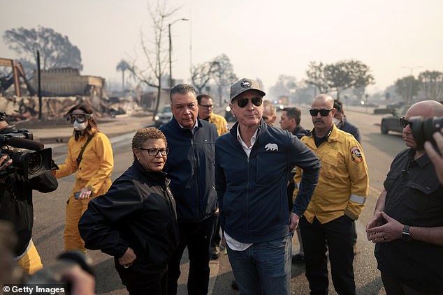 Many Los Angeles residents have called for the resignation of Mayor Karen Bass and Governor Gavin Newsom.