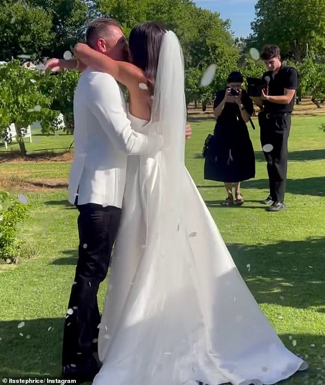 The former Olympic swimmer, 38, took to Instagram on Friday to reveal she exchanged vows with the Australian Shepherd in a ceremony at a vineyard in her native Perth.