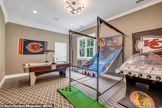 Cavallari explained, “The second level is essentially the kids zone. It's where all three of their bedrooms are: the playroom, an arts and crafts room and a playroom.”