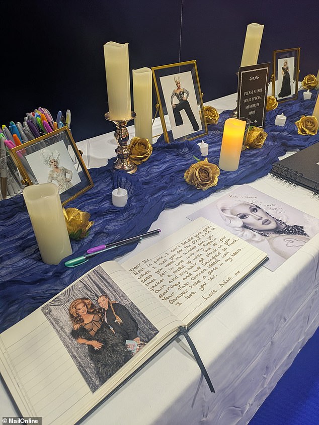 Organizers have installed a memorial wall and commemorative books where the thousands of fans expected to attend the event over the weekend can remember the late artist.