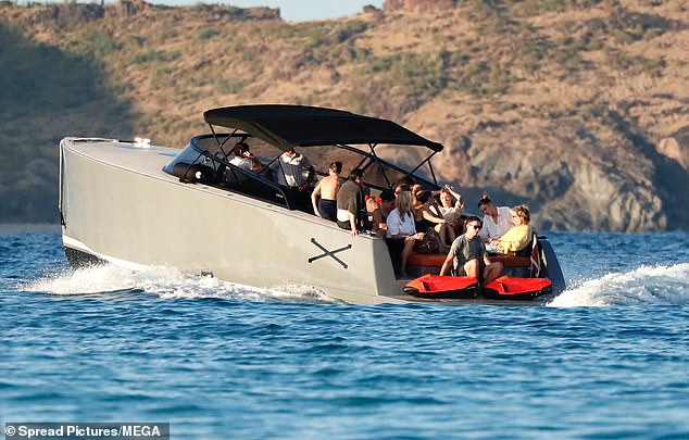 1736521551 986 Sir Rod Stewart hits the beach in St Barts with