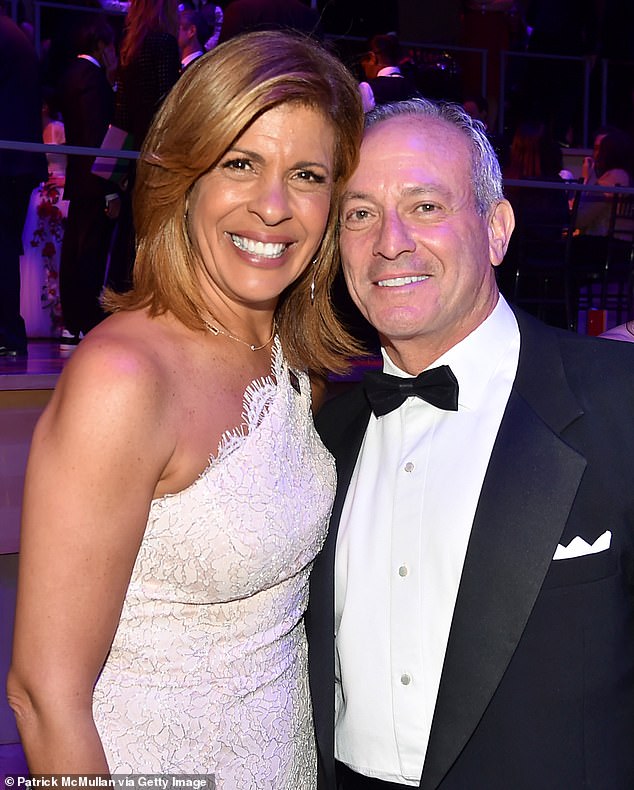 Hoda was then in an eight-year relationship with New York financier Joel.