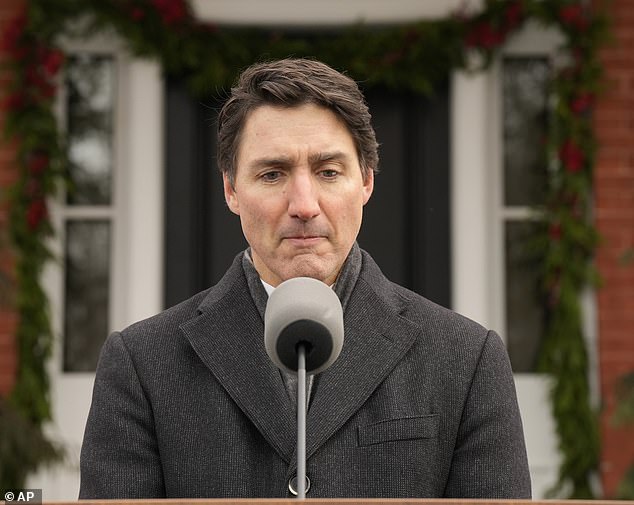 The broadcast took place just minutes before the politician confirmed his departure during a speech outside Rideau Cottage, in Ottawa, just after 11 a.m., and sparked some critical comments on social media.