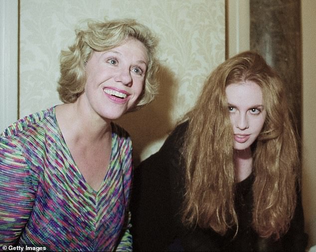 Five years before the birth of her only daughter, Jong – seen here together with Jong-fast at the same signing session – wrote 1973's Fear of Flying, a semi-autobiographical work on topics such as sex, fantasy and desire that received critical acclaim and topped the bestseller list. stood. lists