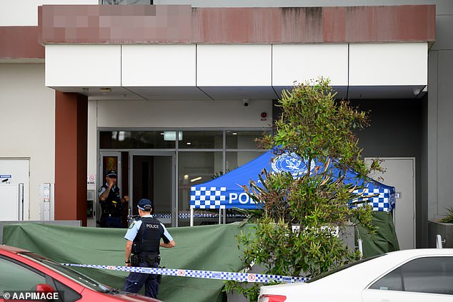 The nurse's body was discovered in a flower bed in the complex's garden. In the photo the police appear at the scene.