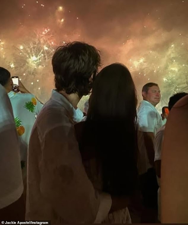 Cruz Beckham celebrated his new year in Rio de Janeiro with his girlfriend Jackie Apostel