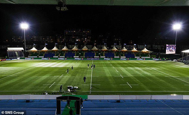 Smith revealed that Glasgow had been covering the Scotstoun pitch to protect it from frost.